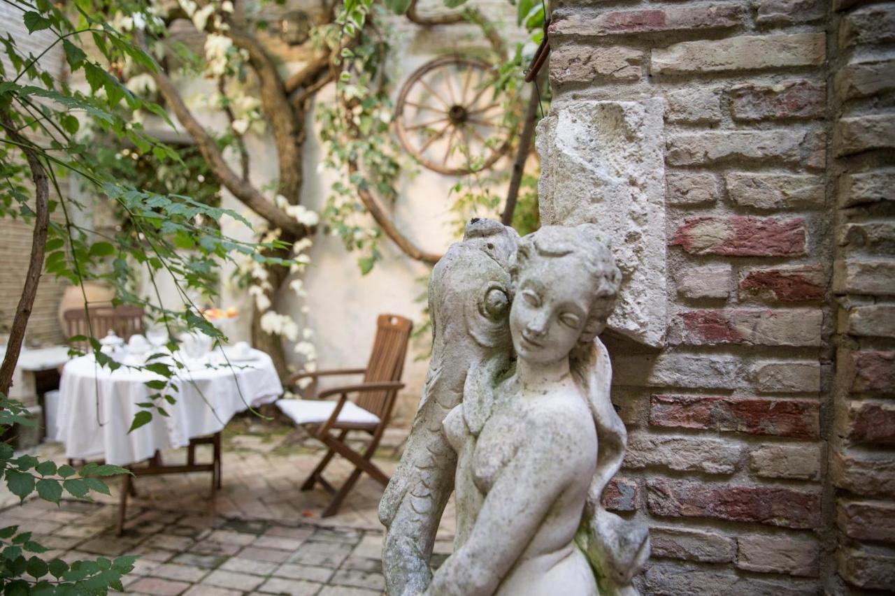 Le Foglie Di Acanto Lucera Exterior foto